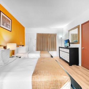 Double Room Two Double Beds Non-Smoking
